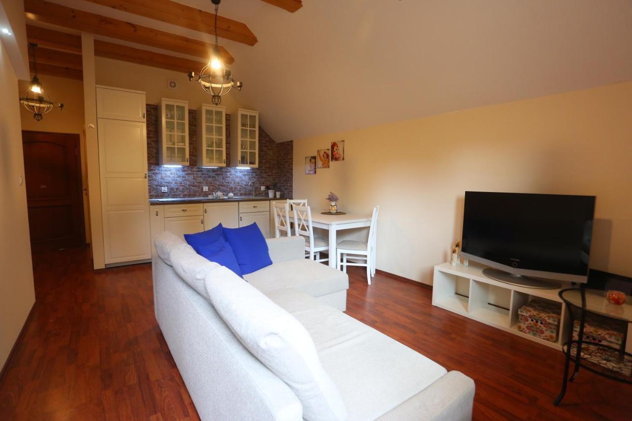 Domek I Apartamenty Zacisze เบรนนา ภายนอก รูปภาพ
